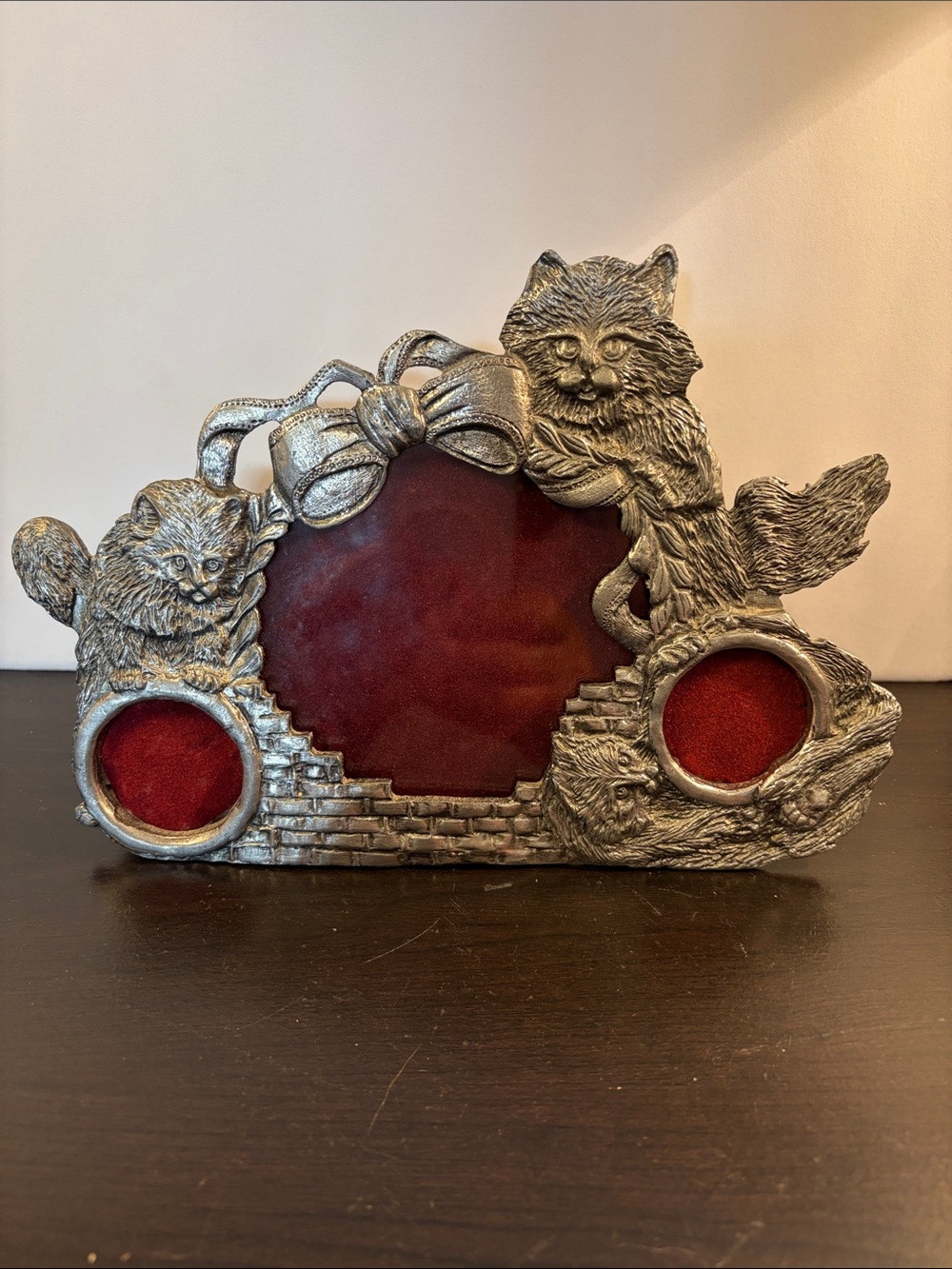 Vintage Metal Silver Cat Decorative Photo Frame with Red Velvet Insets